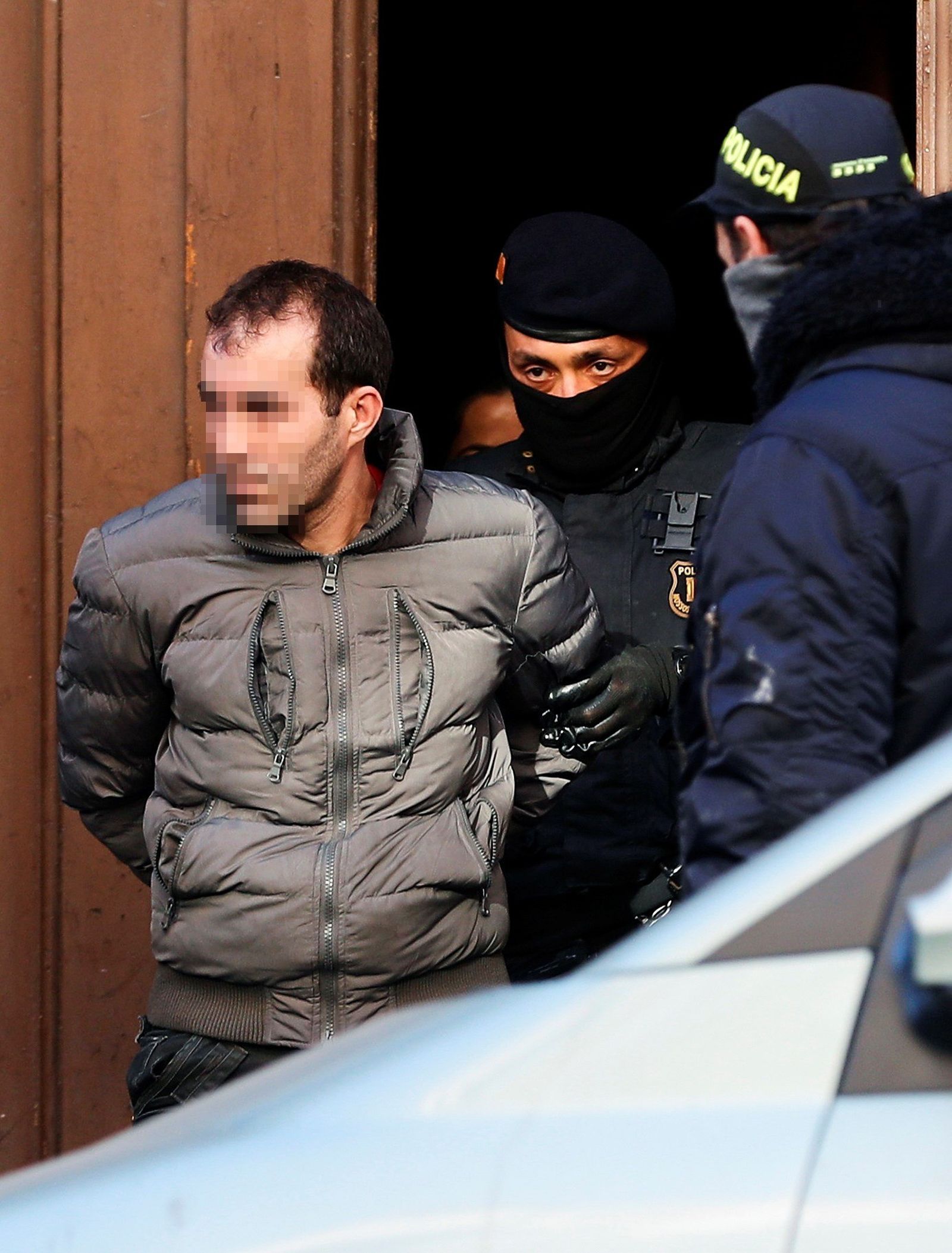 Los Mosos registran seis domicilios en Barcelona e Igualada dentro de una operación antiyihadista.