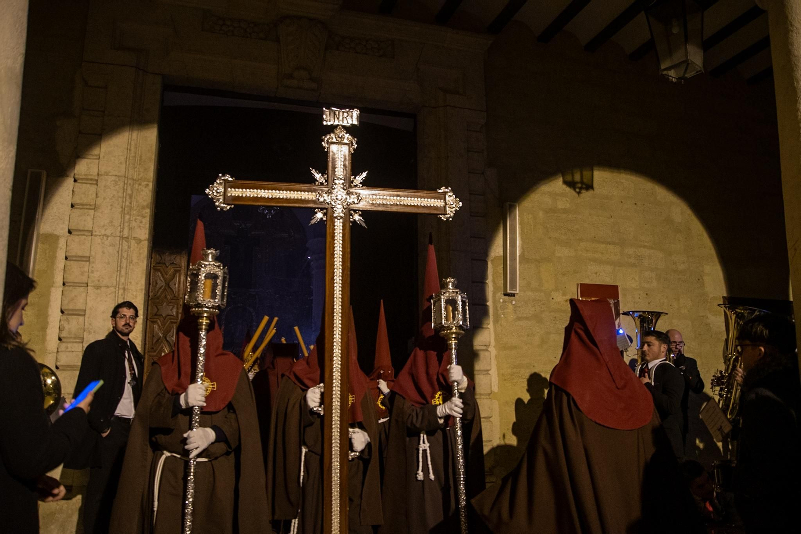 HUMIILDAD Martes Santo en Montilla: Las imágenes de una tarde cofrade deslucida por el mal tiempo