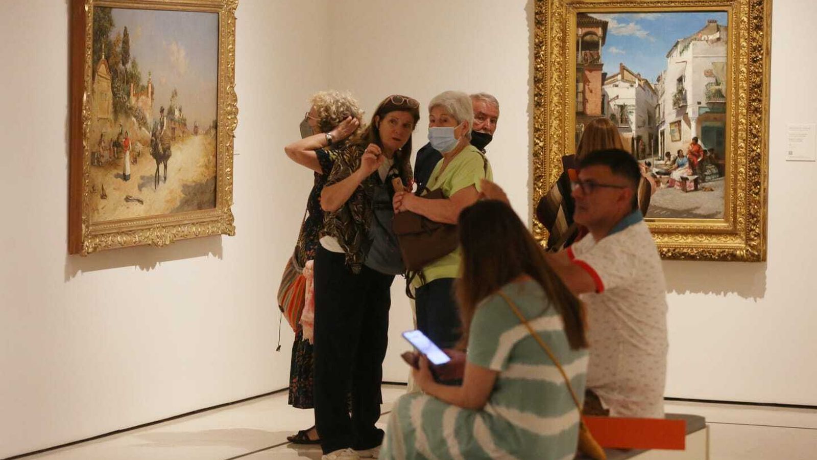 Visitantes en el Museo Carmen Thyssen este miércoles.