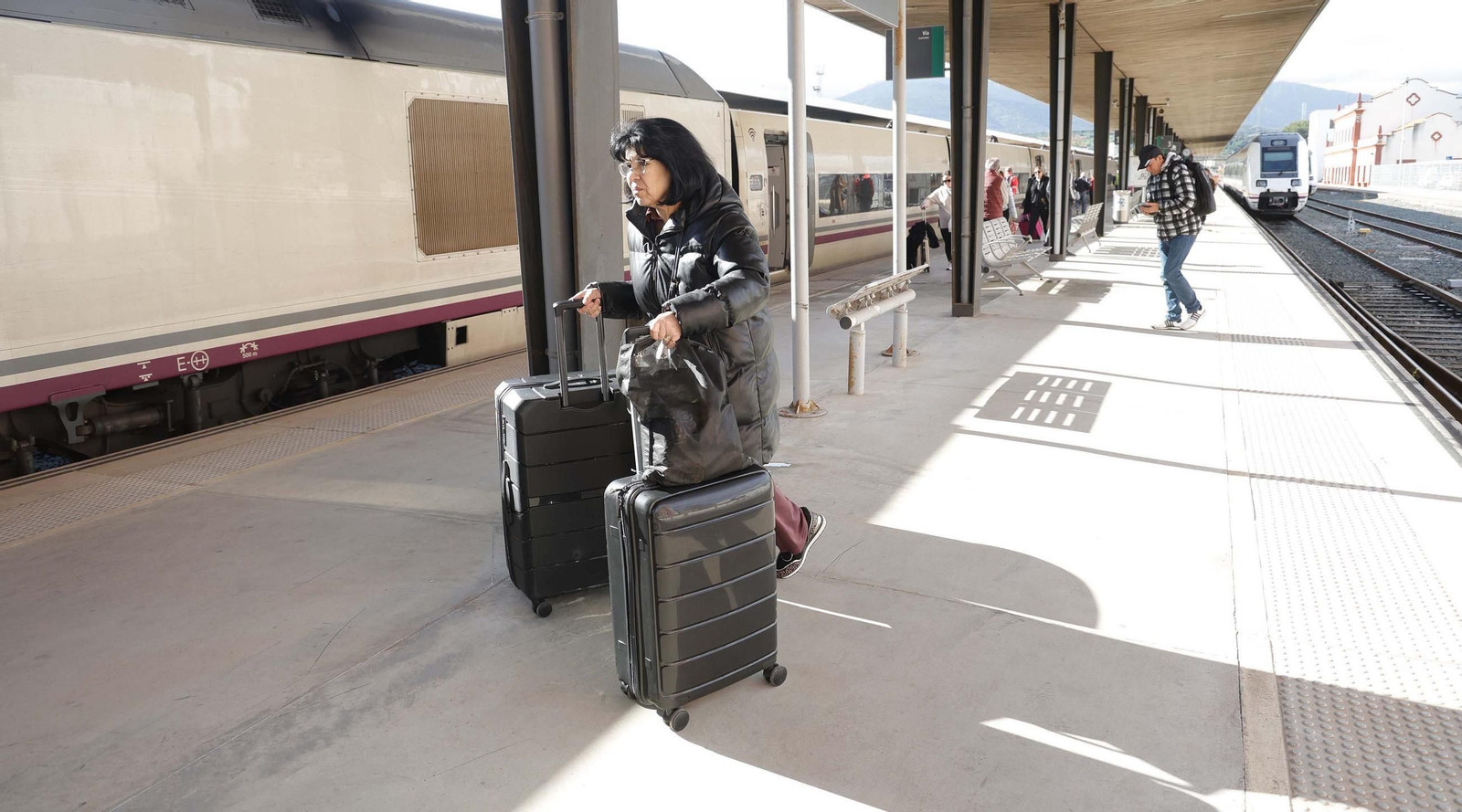 Las fotos de la llegada del primer tren Alvia a la estación de Algeciras