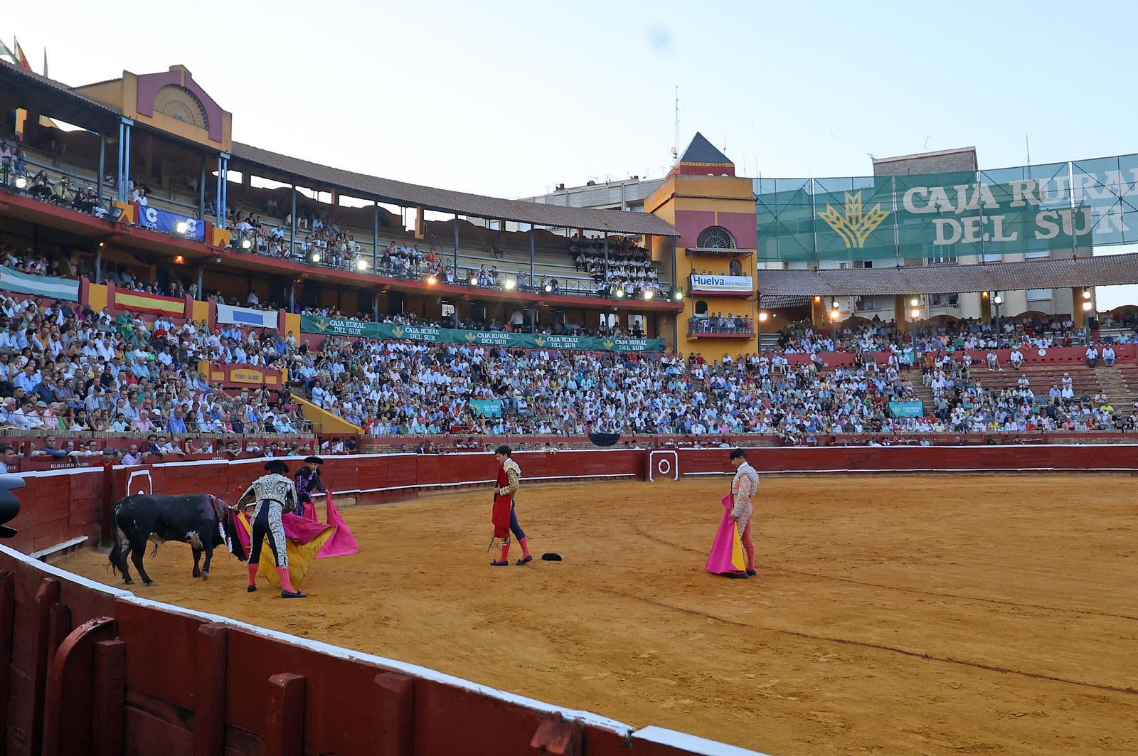 Toros La Merced 2025: Imágenes de la Novillada de Javier Zulueta, Cristian González y Carlos Tirado