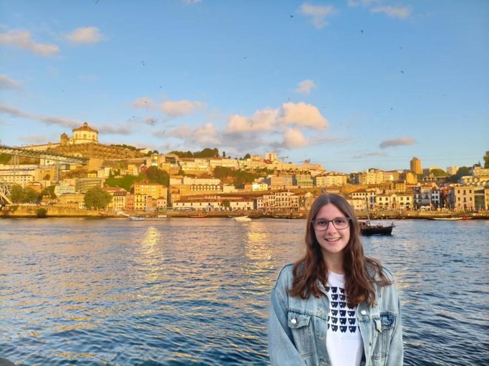 Silvia Quiñones, ganadora de Ucopoética 2025.