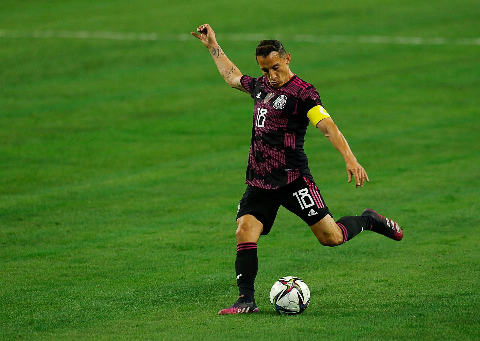 Andrés Guardado, en un partido reciente con México.
