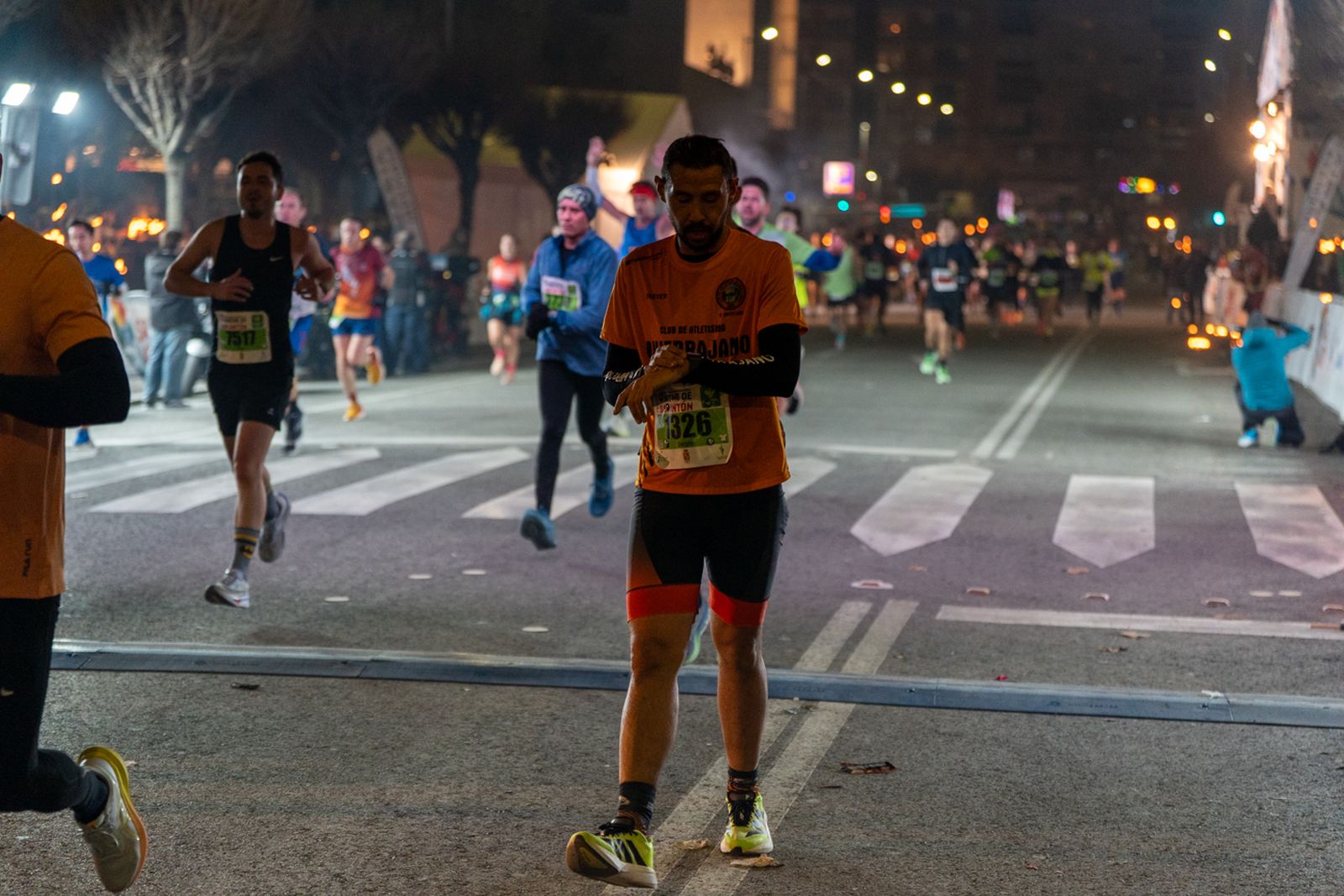 En imágenes: búscate en tu llegada a meta de la Carrera de San Antón 2026 (6)