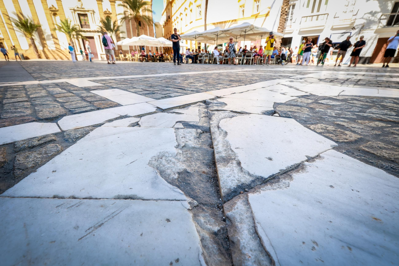Así están las principales plazas de la ciudad de Cádiz
