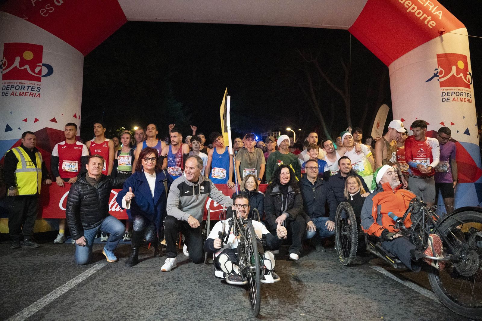 Almería corre y celebra su memoria olímpica en una San Silvestre de récord