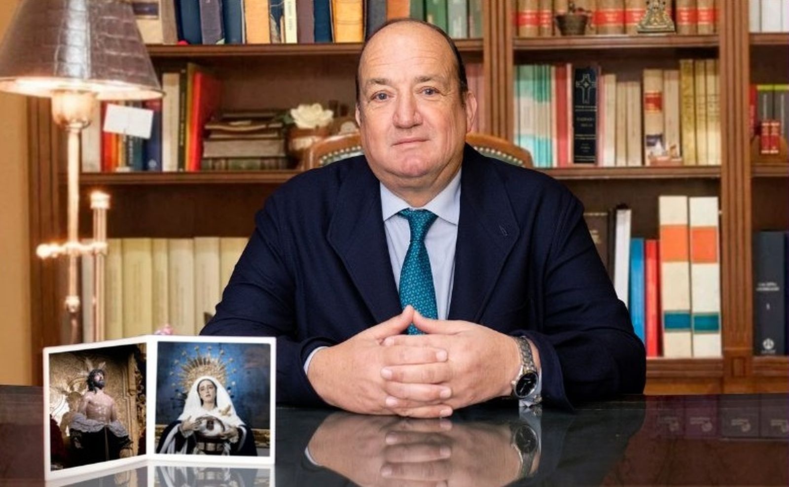 El cofrade Roberto Olmedo