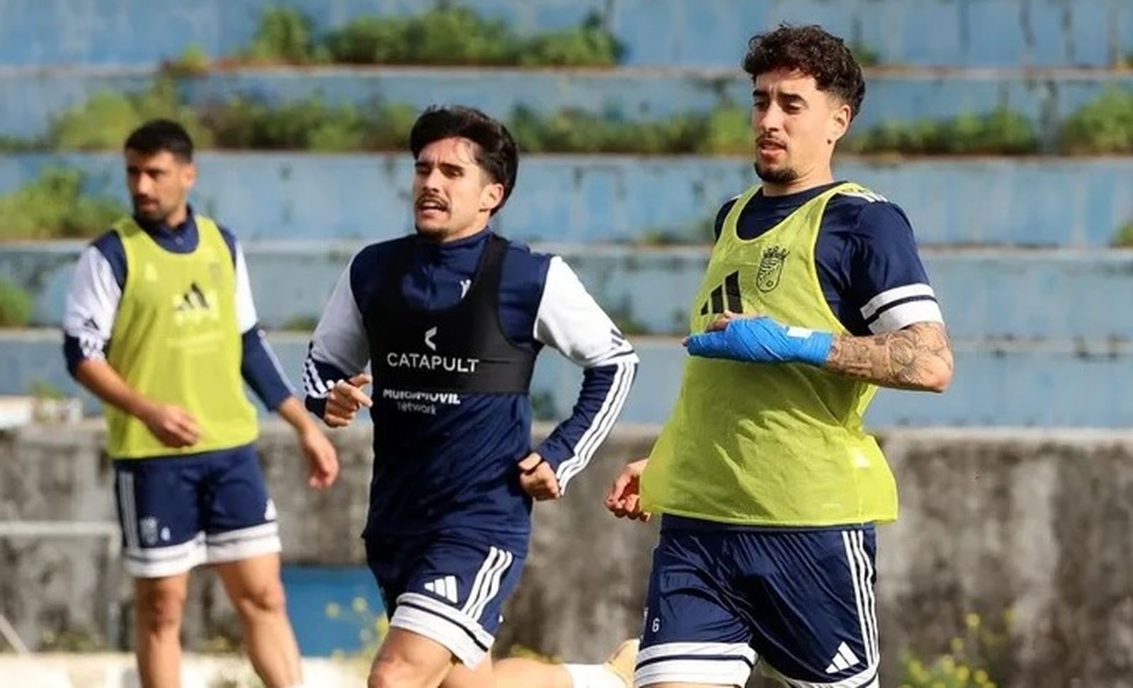 Mati cumplió sanción contra el Recre y puede volver al once inicial en lugar del lesionado Franco.
