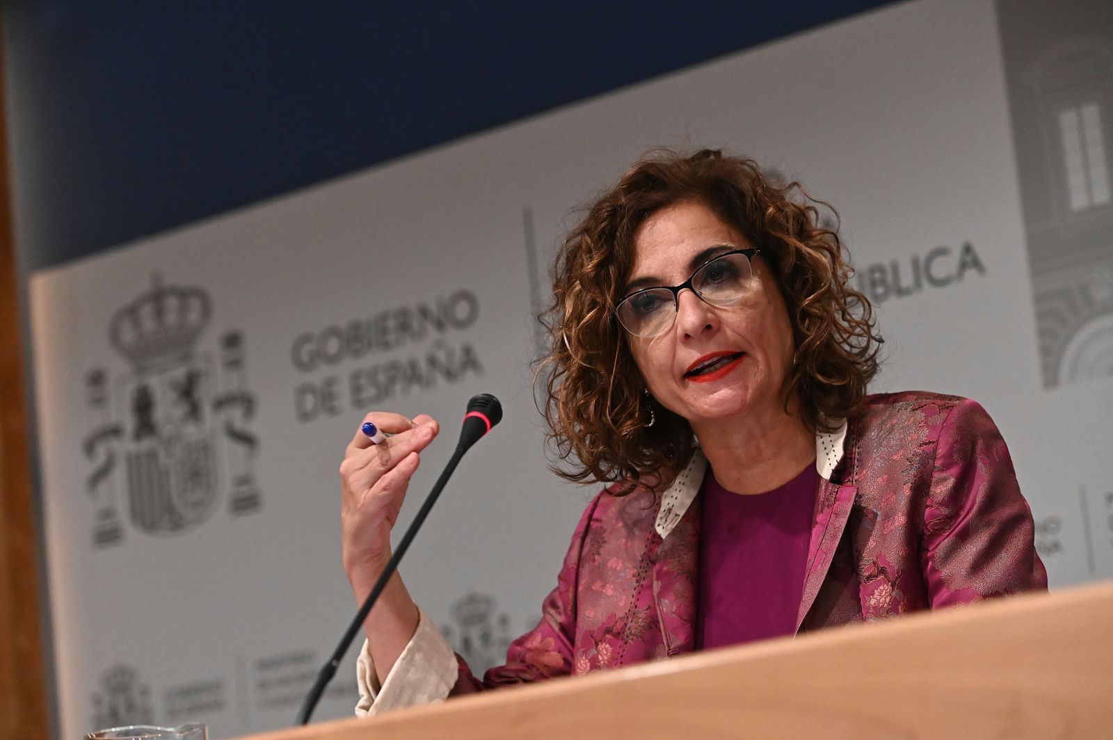 La ministra de Hacienda, María Jesús Montero, presenta el paquete de medidas fiscales del Gobierno.