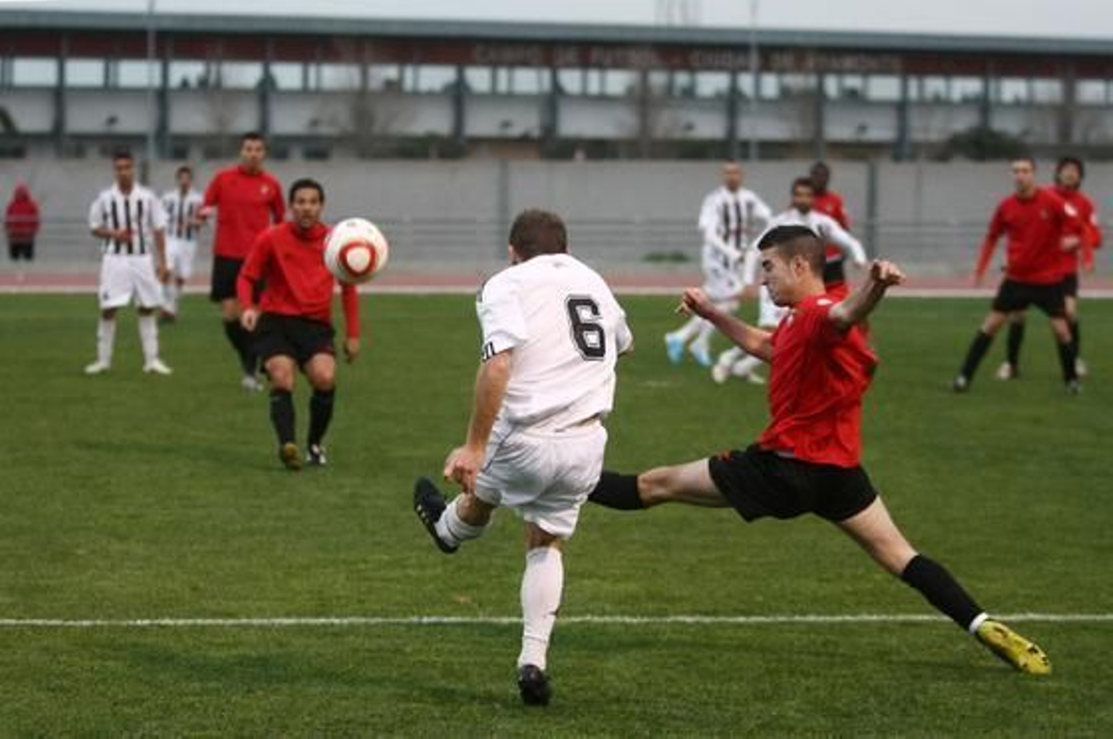 La Balona gana en Ayamonte y se pone líder provisional a la espera de lo que haga el Pozoblanco./Fotos:Alberto Domínguez  Foto: Alberto Dominguez