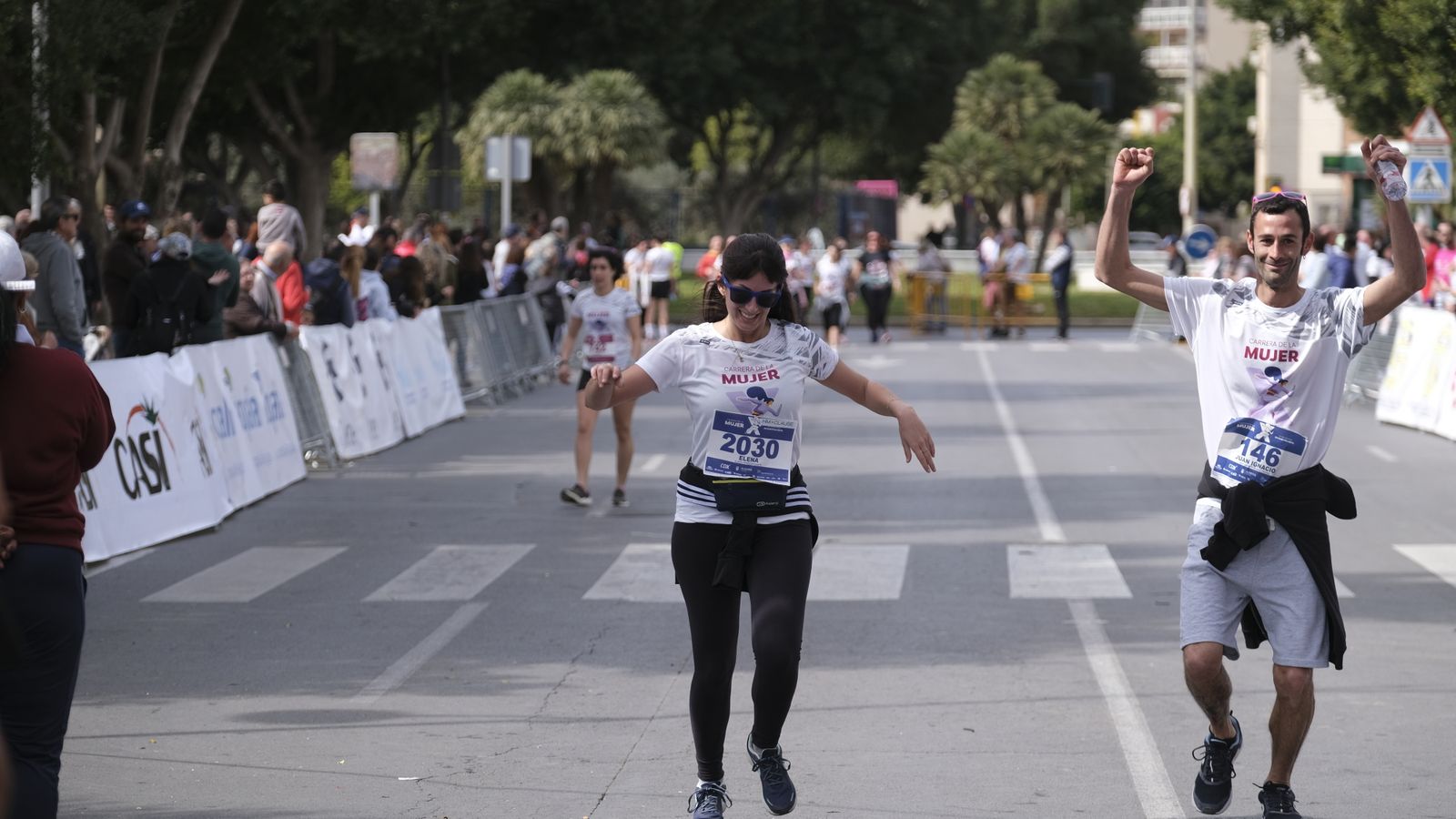 Imágenes de la Carrera de la Mujer 2023 en Almería
