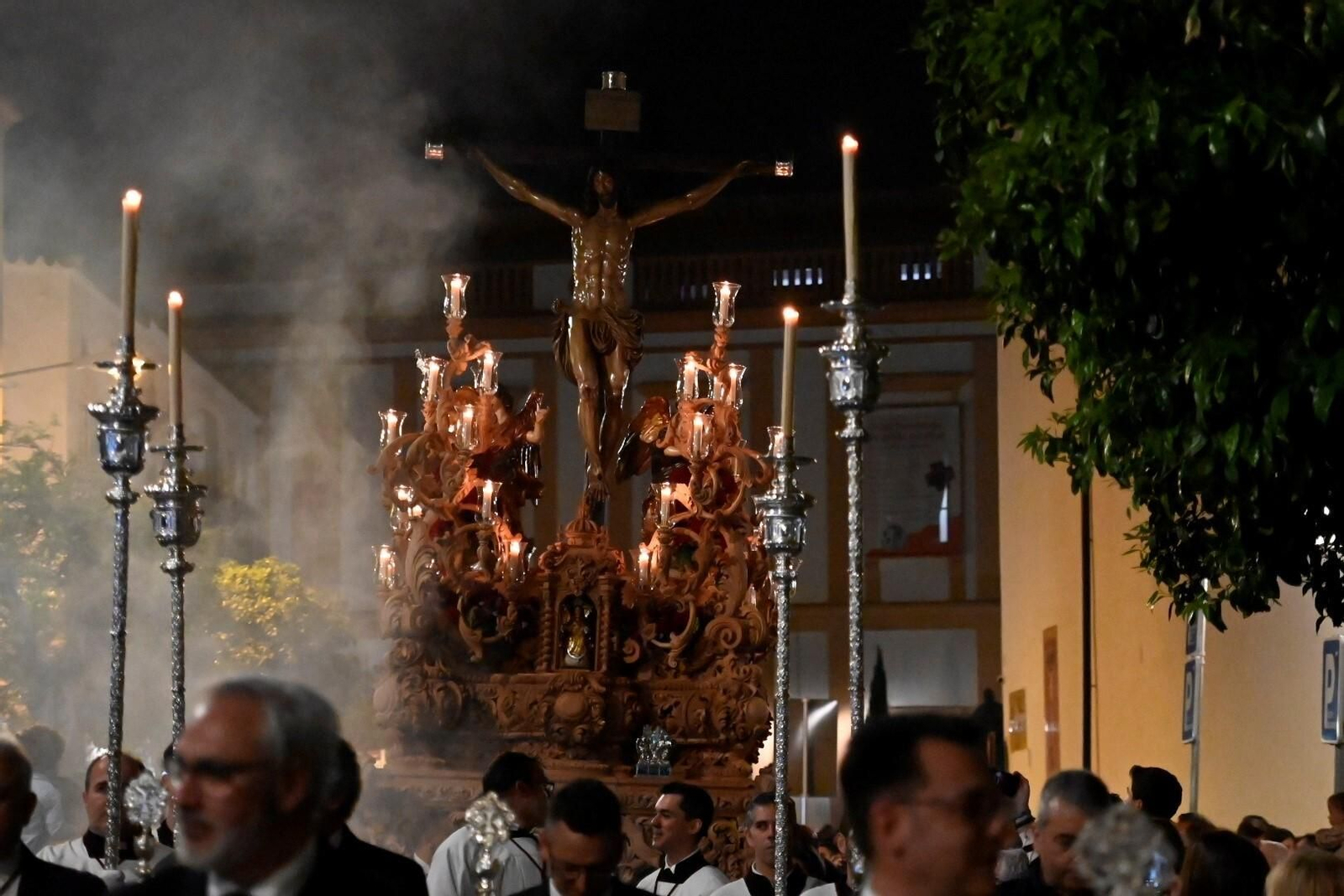El vía crucis del Cristo de la Providencia, en imágenes