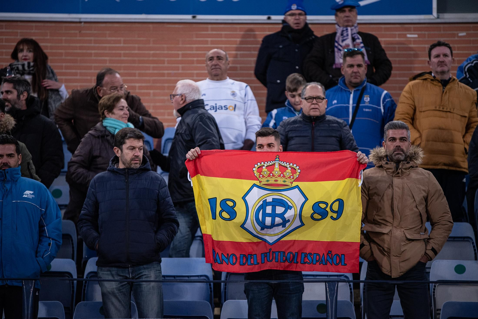 Imágenes de la afición en el Recreativo - San Roque