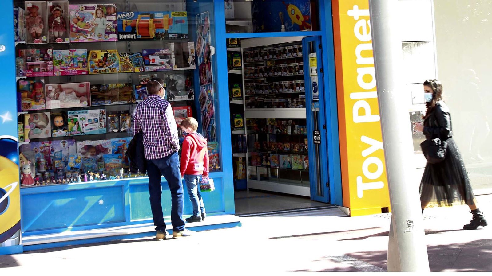 El comercio no esencial y la hostelería vuelven abrir en Algeciras