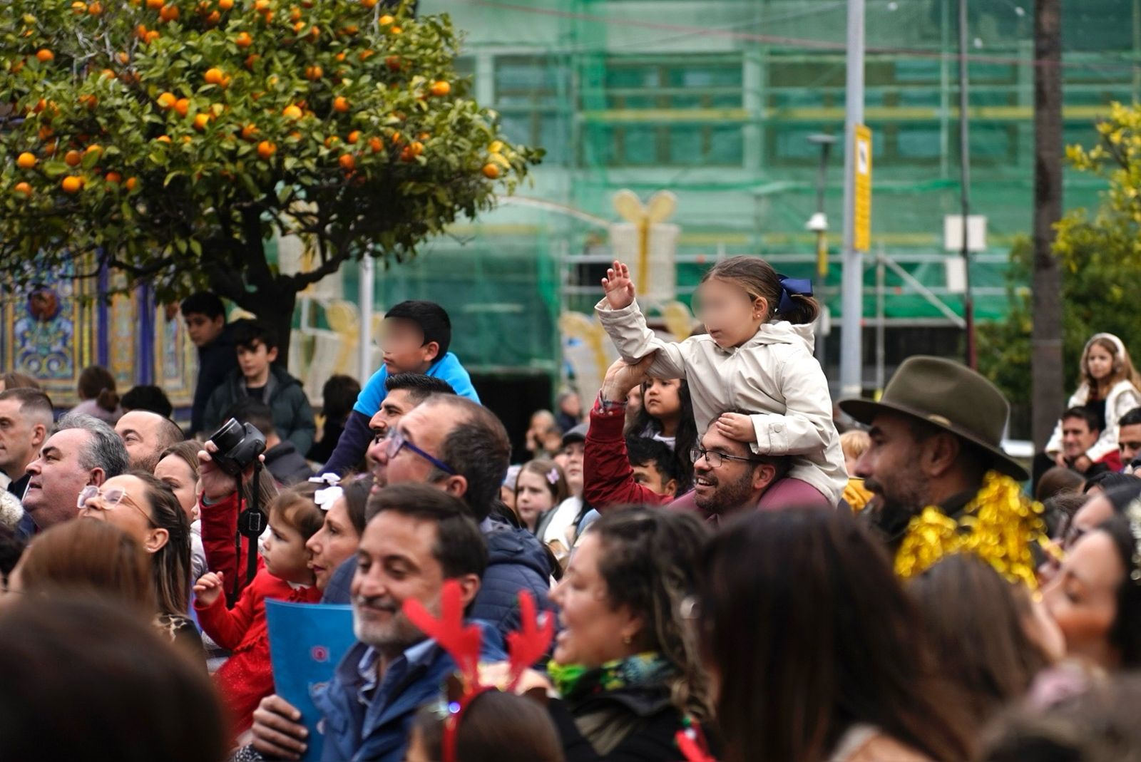 Fotos de las campanadas infantiles en la Plaza Alta de Algeciras