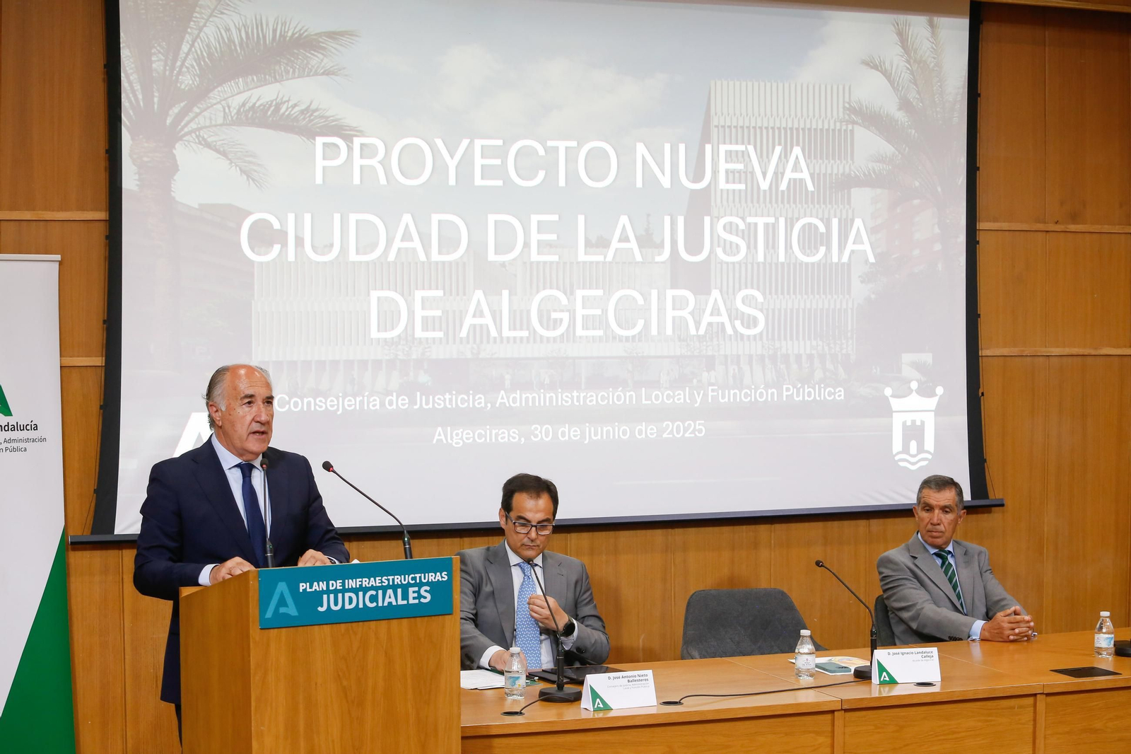 José Antonio Nieto presenta avances de la Ciudad de la Justicia de Algeciras, en imágenes