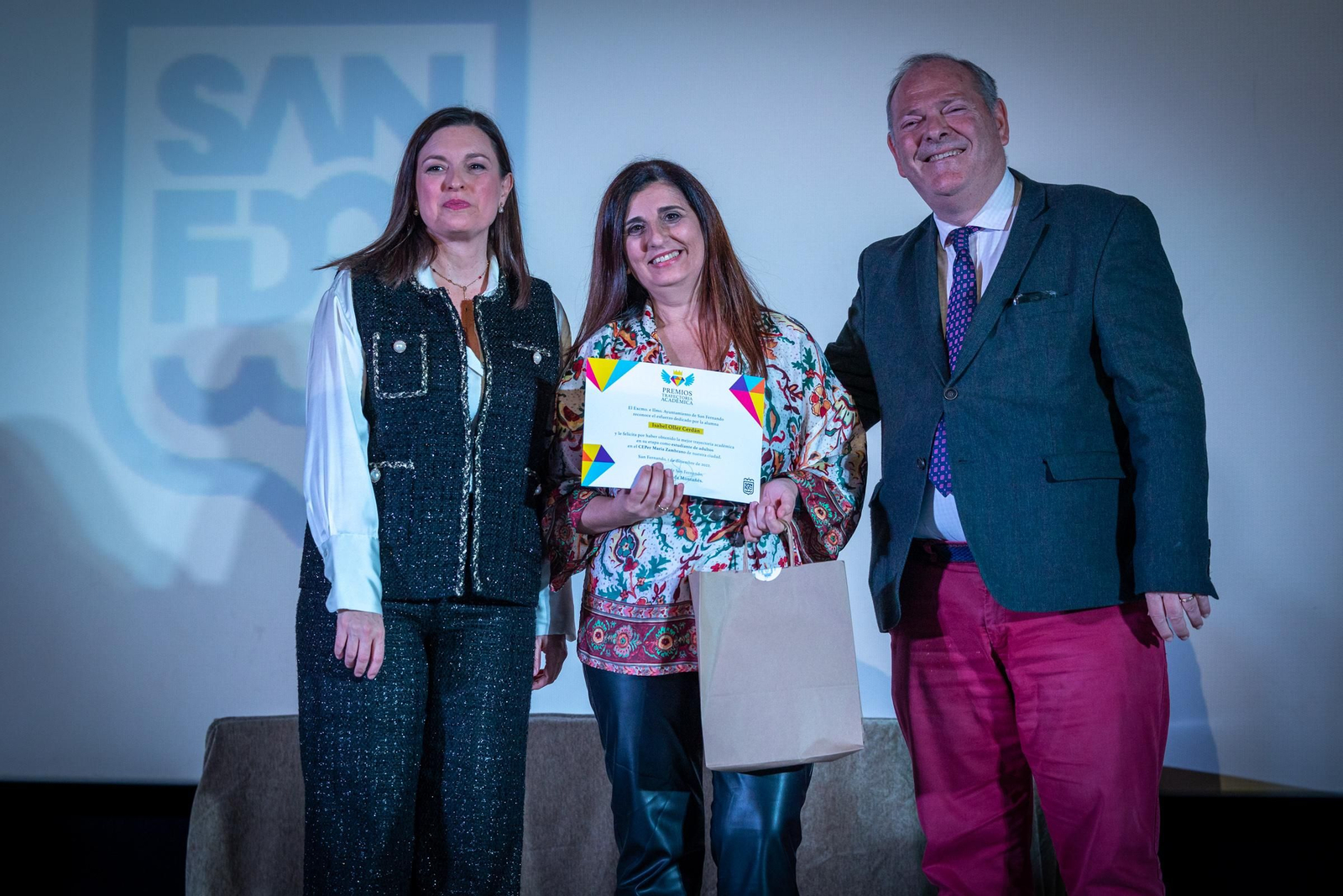 Imágenes de la entrega de premios académicos en San Fernando