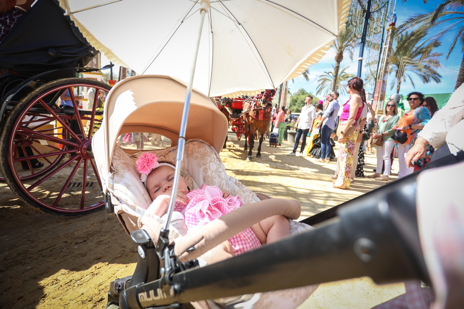 Imágenes del ambiente el domingo en la Feria de Jerez 2024