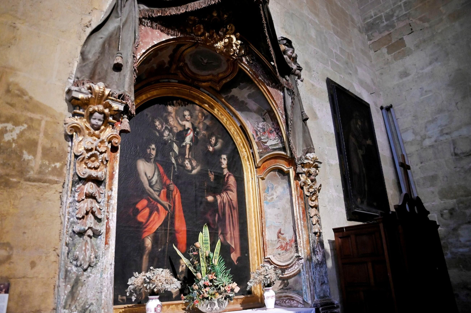 Un paseo en fotografías por la inconfundible iglesia de San Francisco de Córdoba
