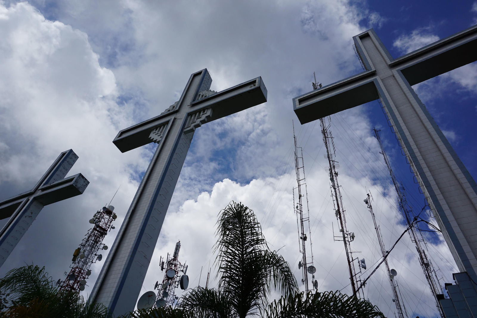 'Frame' de 'Epiphonia', uno de los vídeos del colombiano José Alejandro Restrepo.