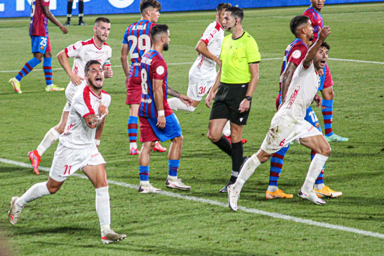 Las fotos del Barcelona B - Algeciras CF (1-1)