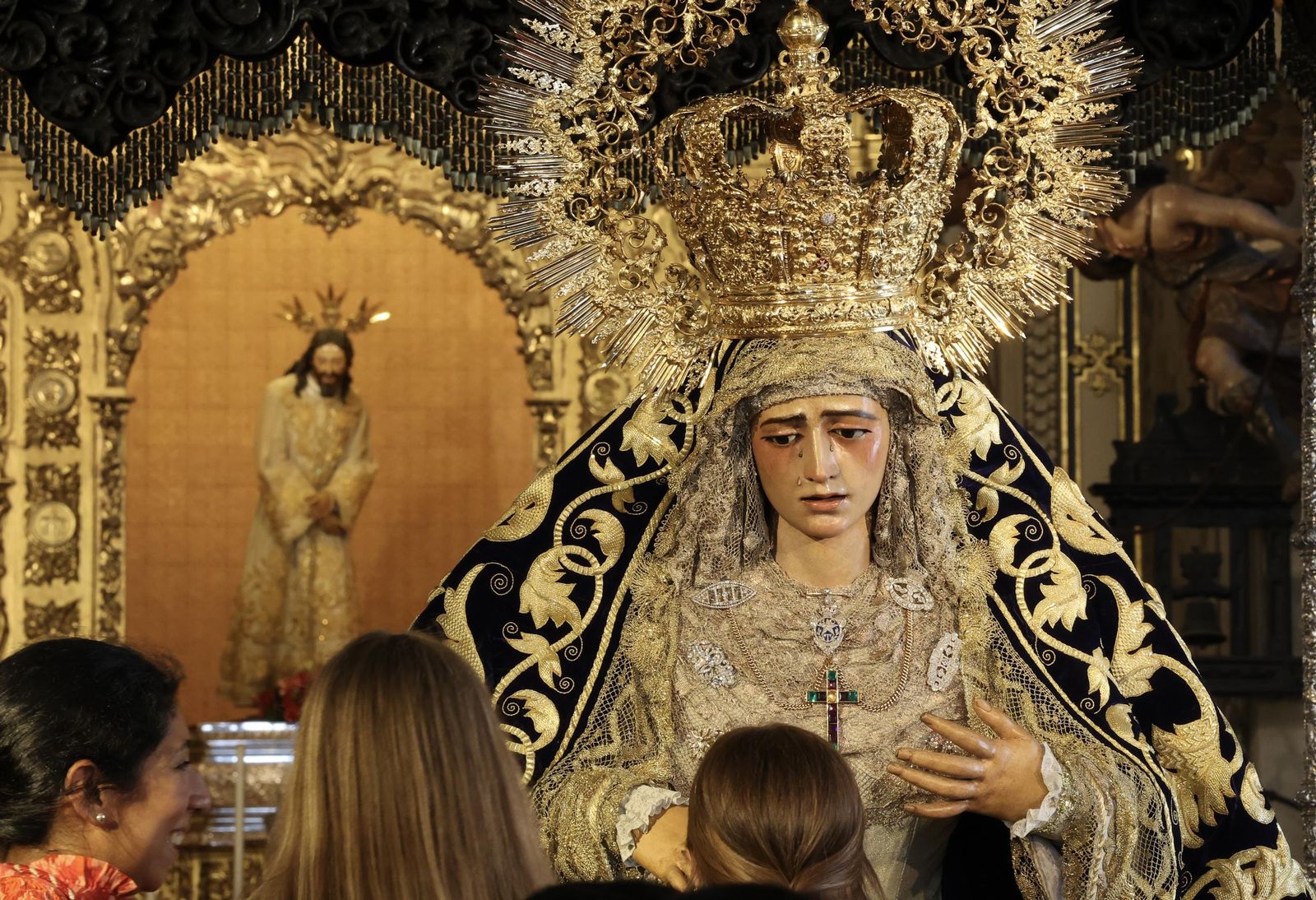 Besamanos de la Virgen de la Amargura