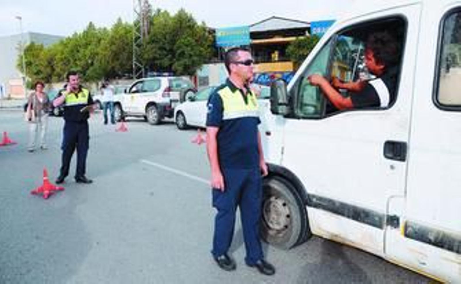 Los chabolistas son desalojados de El Copero para terminar en San Juan