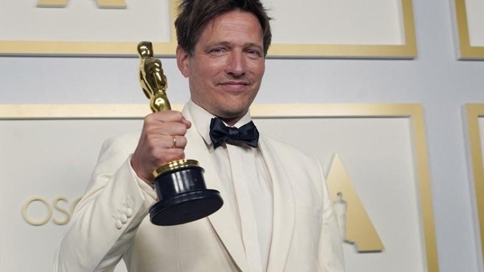 Thomas Vinterberg, con su Oscar.