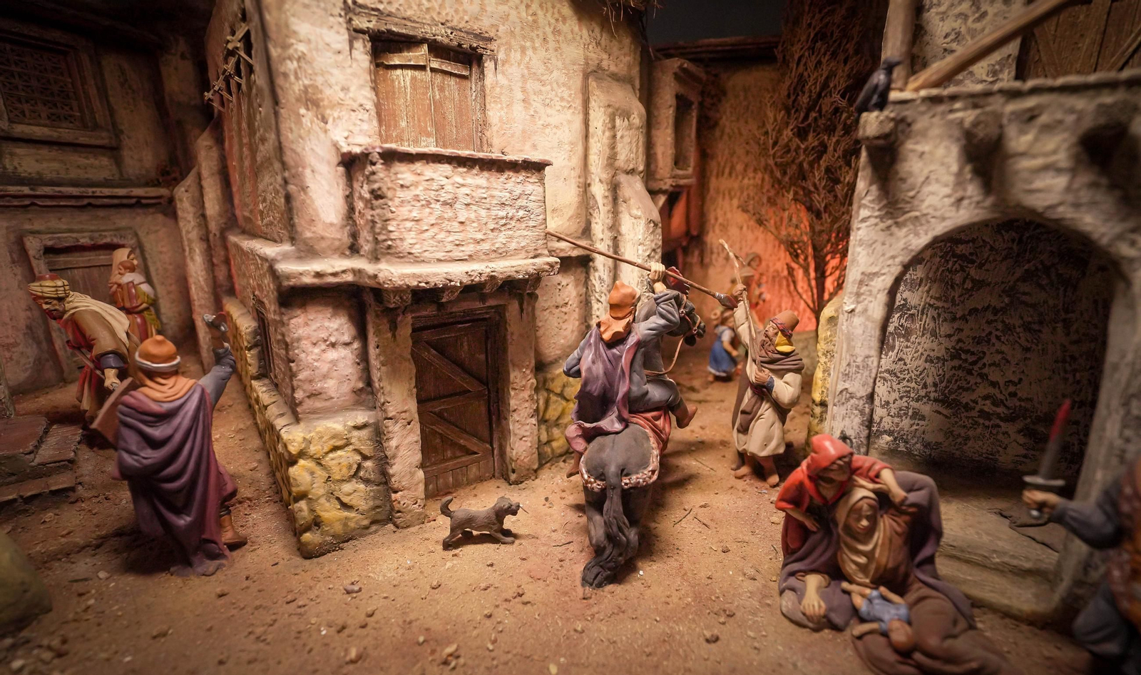 Imágenes de la exposición '50 Navidades montando el Belén' en Jerez