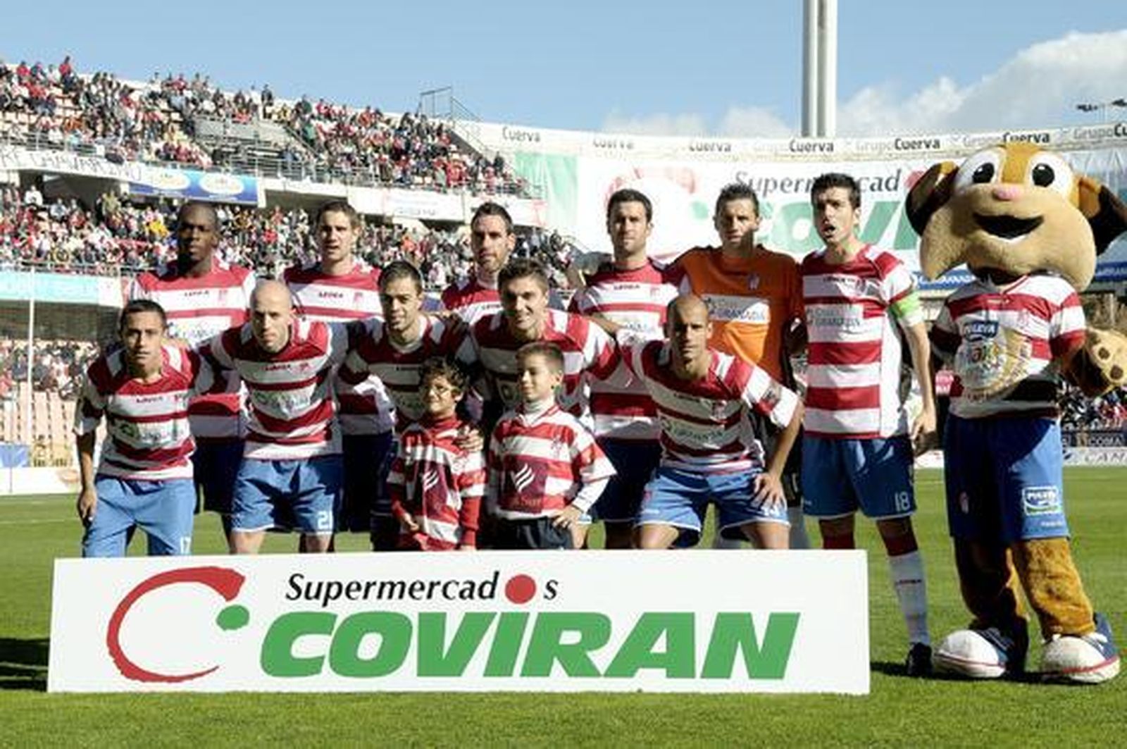 El Granada saca un punto ante el Córdoba  Foto: J.Ochando