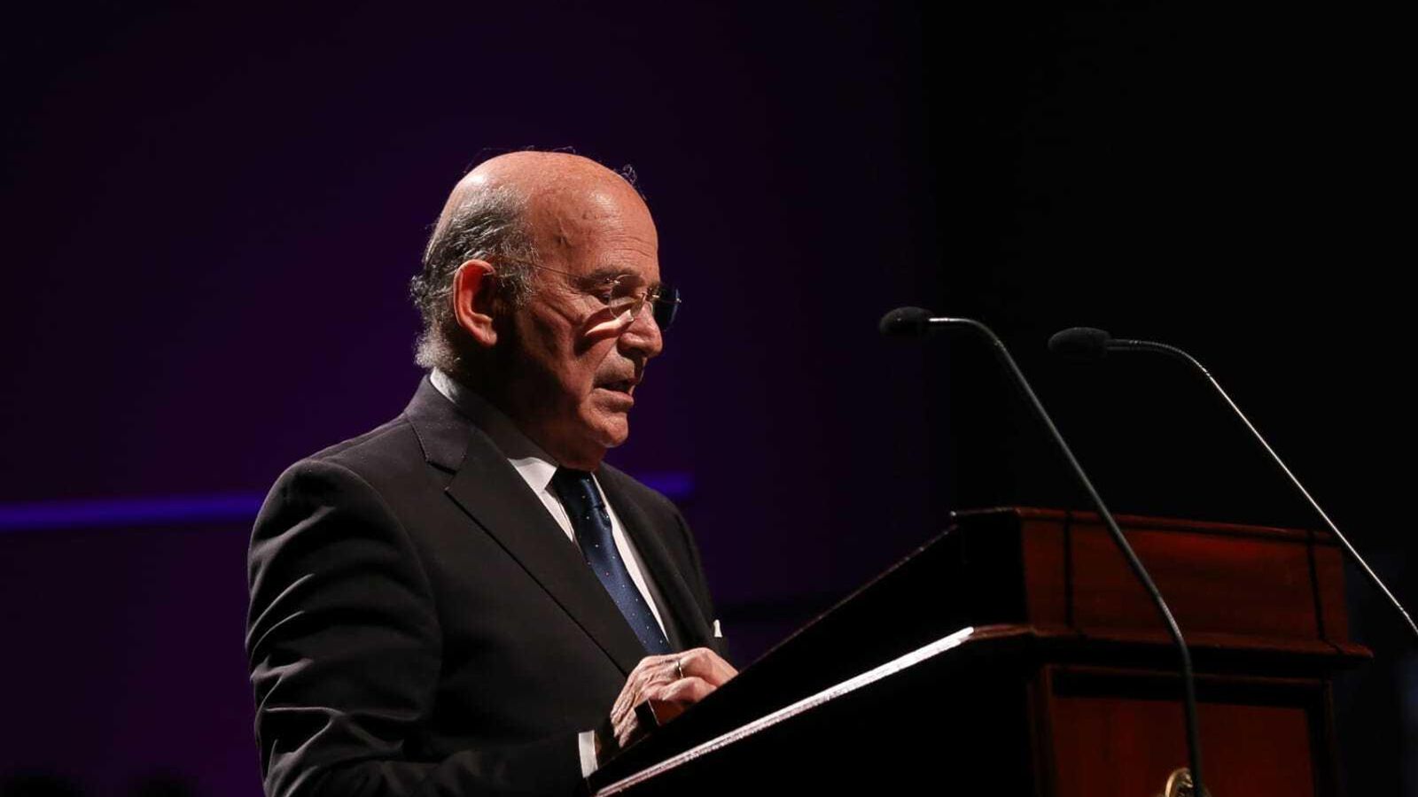 Julio Cuesta, pregonero de la Semana Santa de 2022, cerró el acto. Julio Cuesta, pregonero de la Semana Santa de 2022, cerró el acto.