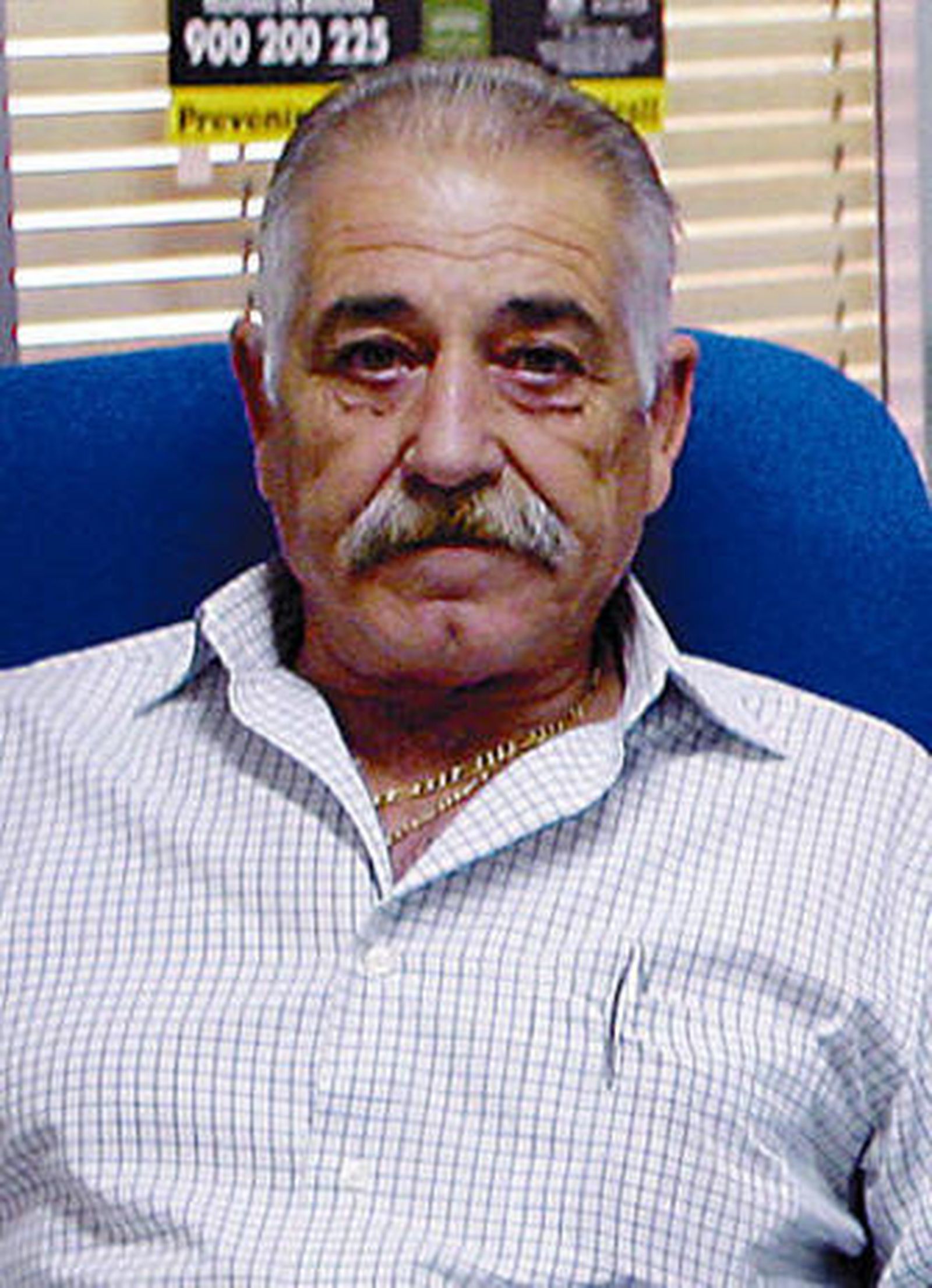 Mercedes González, Manuel Garrido (de pie) y el presidente de Asejer, Alfonso Pérez.