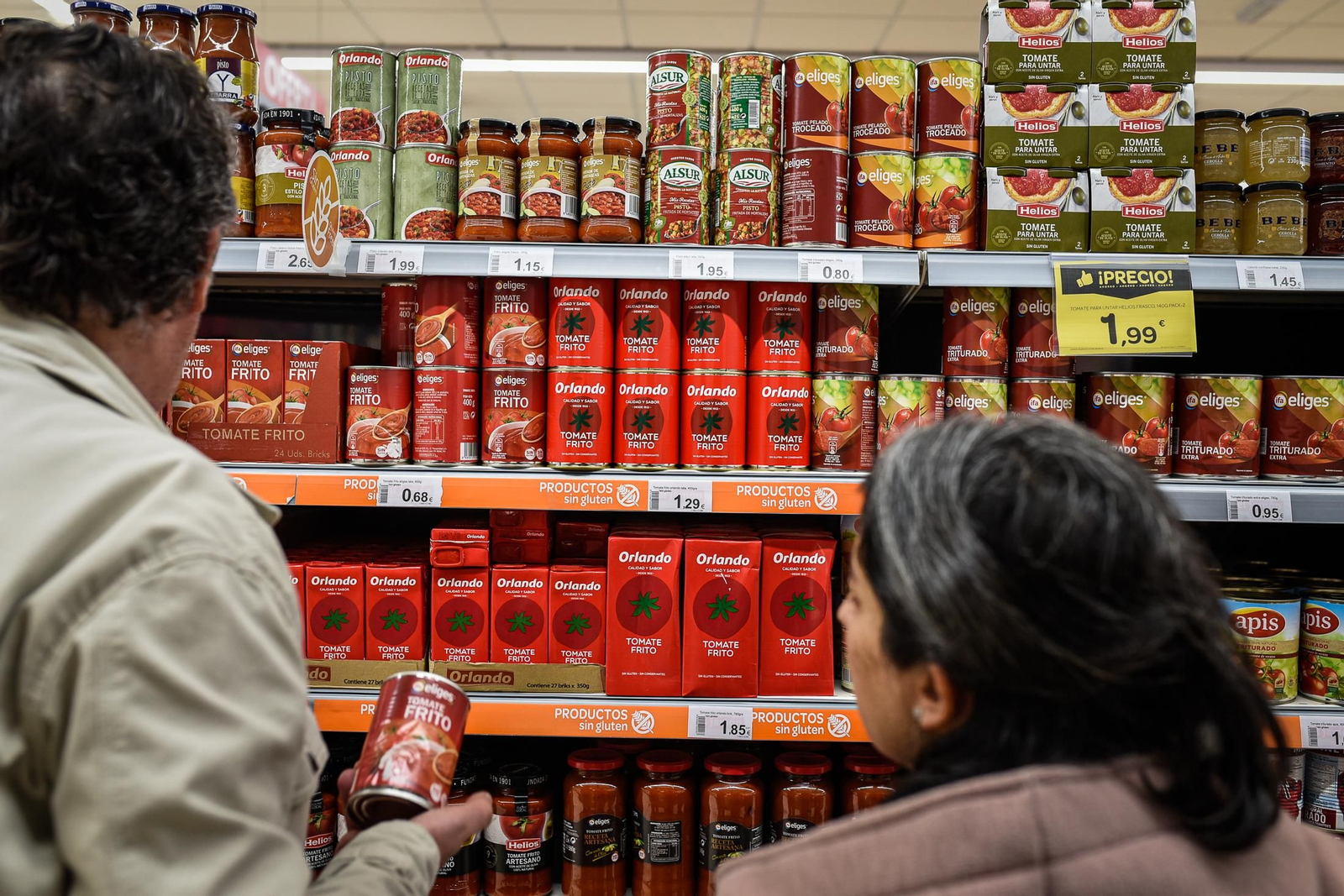 Imágenes de la compra de una familia celíaca en el supermercado