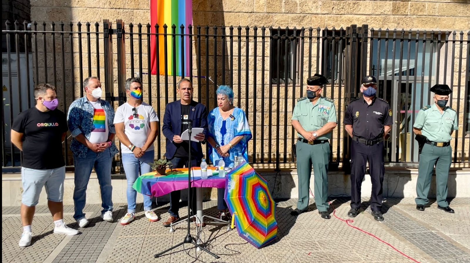 El subdelegado del Gobierno en Cádiz, José Pacheco, preside el acto del Día Internacional del Orgullo LGTBI.
