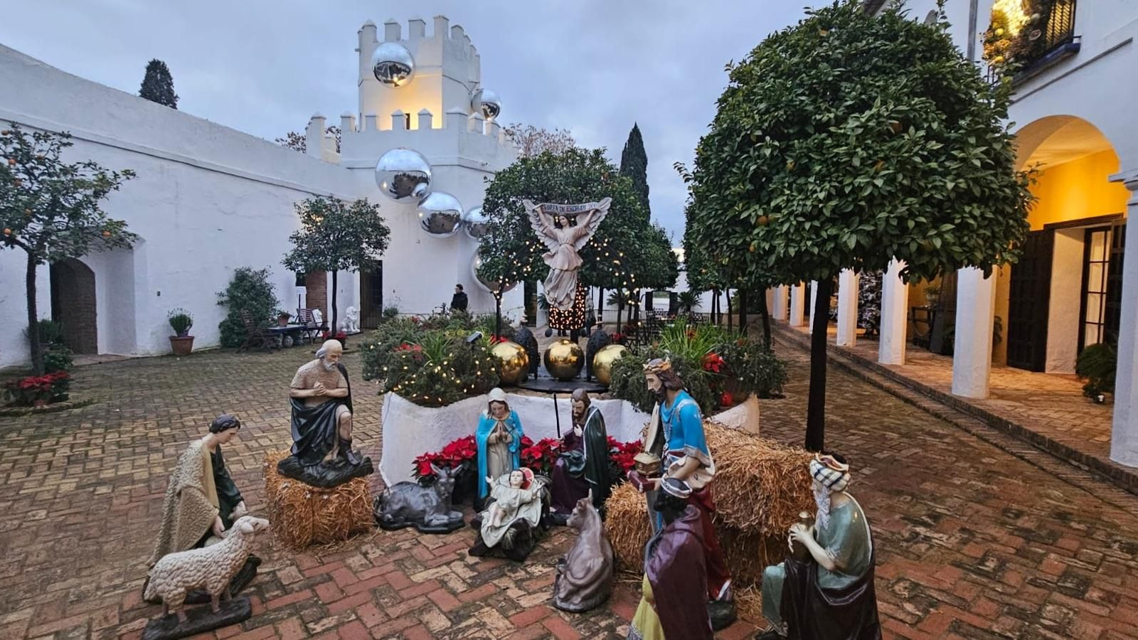 Vista navideña en el Cortijo Torre de la Reina