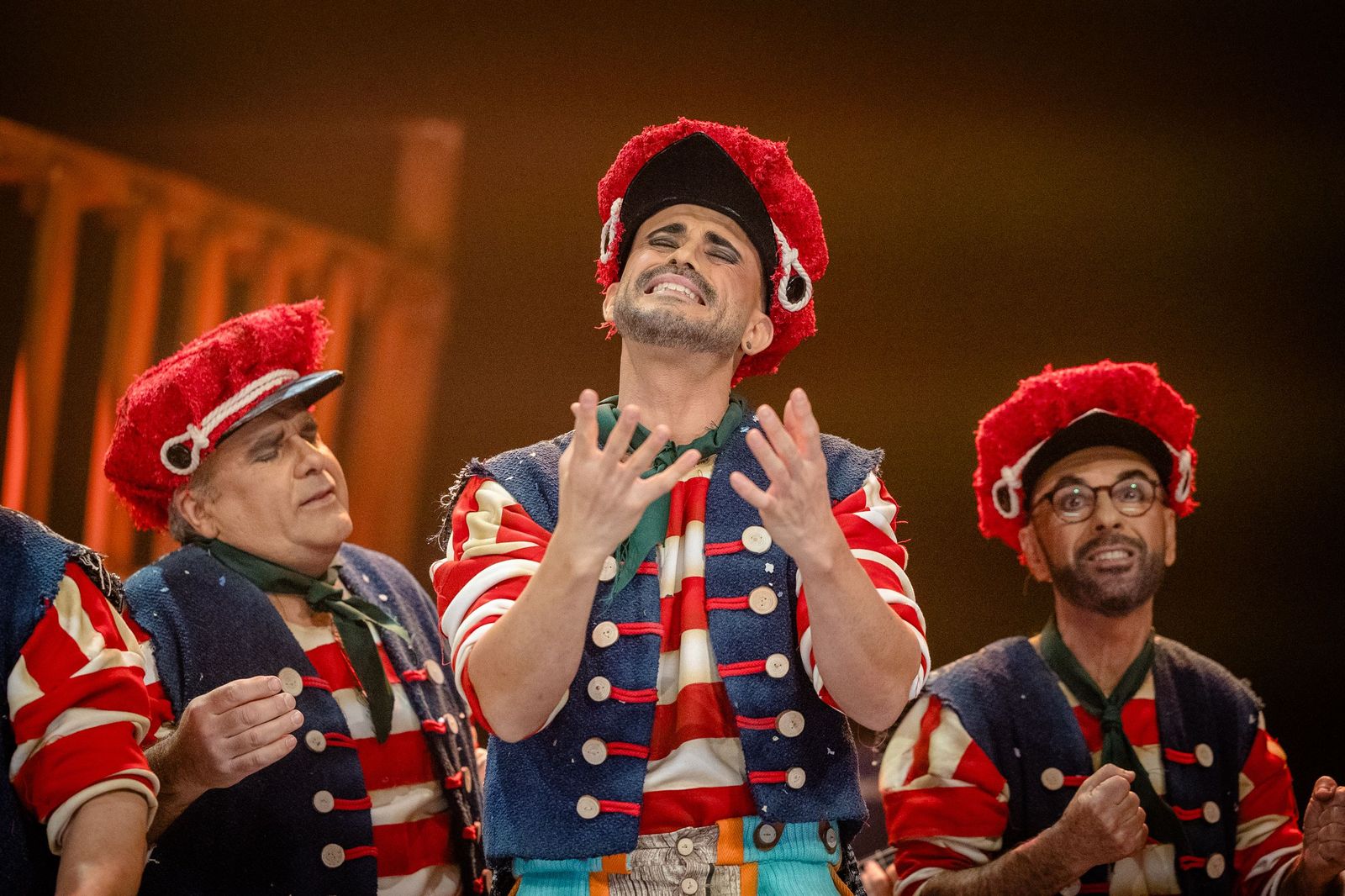 Búscate entre las mejores imágenes de la cuarta semifinal del COAC 2026