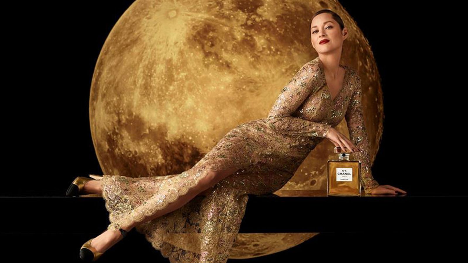 Marion Cotillard, en el último anuncio de este perfume emblemático.