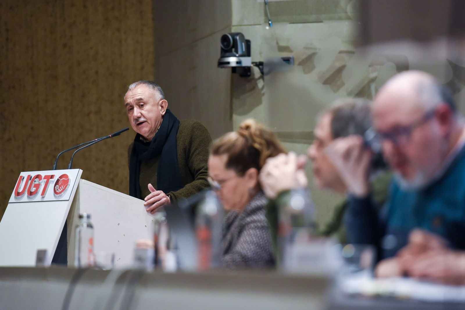 El secretario general de UGT, Pepe Álvarez, interviene durante un Comité Confederal extraordinario para analizar la propuesta de acuerdo de reforma de la Ley de pensiones.