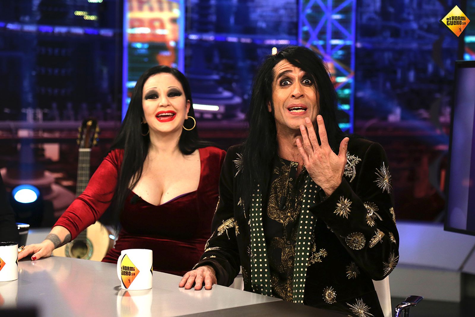 Mario Vaquerizo y su esposa, la cantante Alaska, en una pasada edición de 'El Hormiguero', en Antena 3.