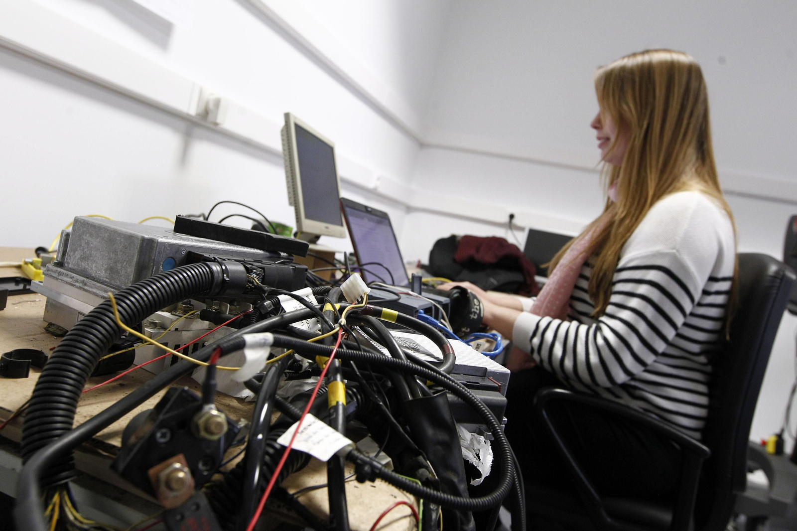 Laboratorio de la Universidad de Granada dedicado a la investigación en el campo de la robótica.