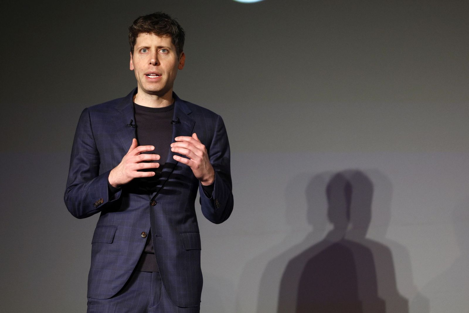 Sam  Altman, CEO de OpenAI durante su intervención en un foro en Tokyo, Japón, el pasado año.