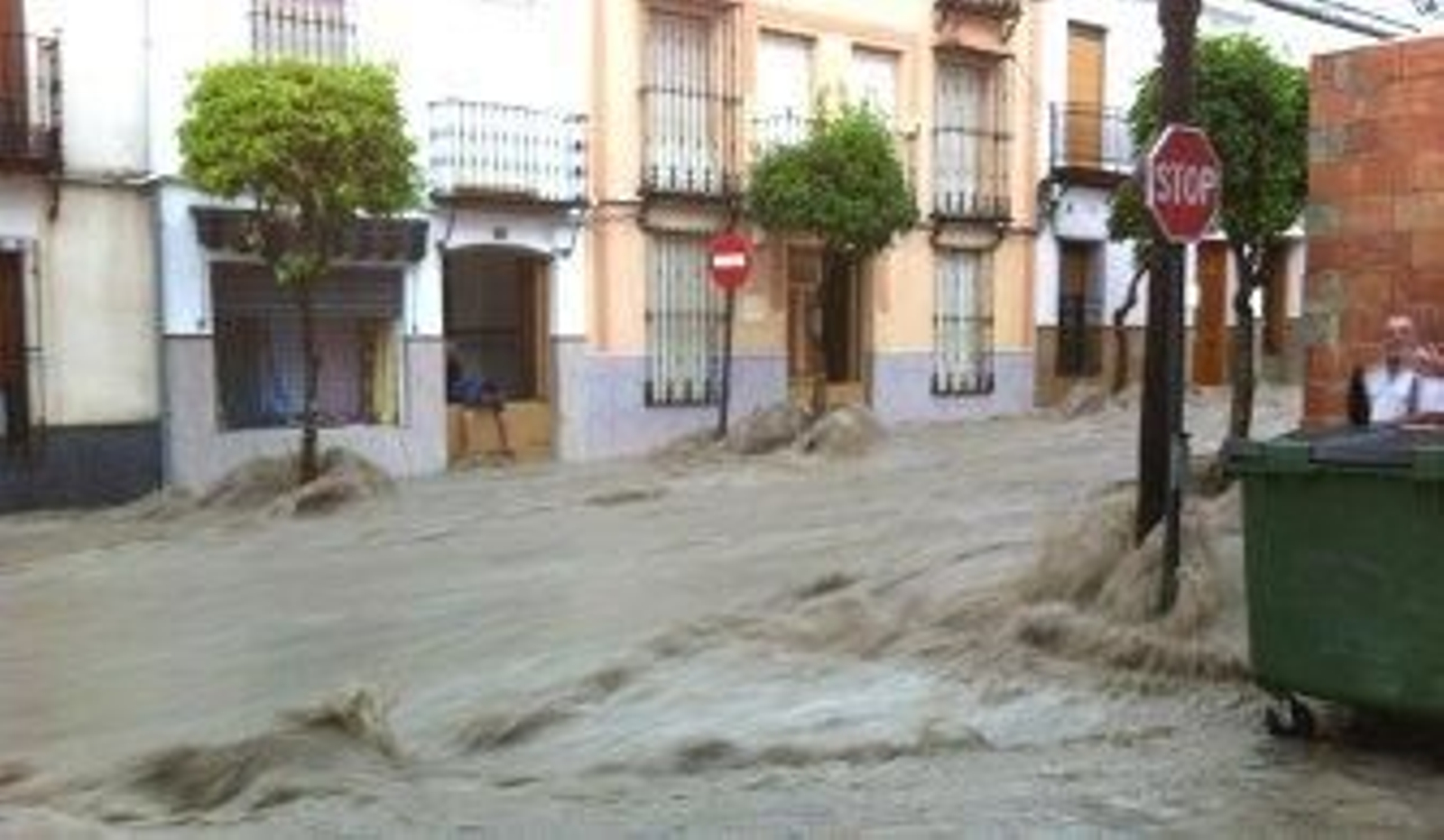 Las tormentas dañan la zona Sur y anegan 30 casas en Nueva Carteya Las tormentas dañan la zona Sur y anegan 30 casas en Nueva Carteya