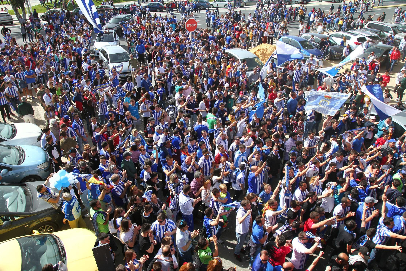Ambientazo en las gradas del Recreativo de Huelva y el San Fernando