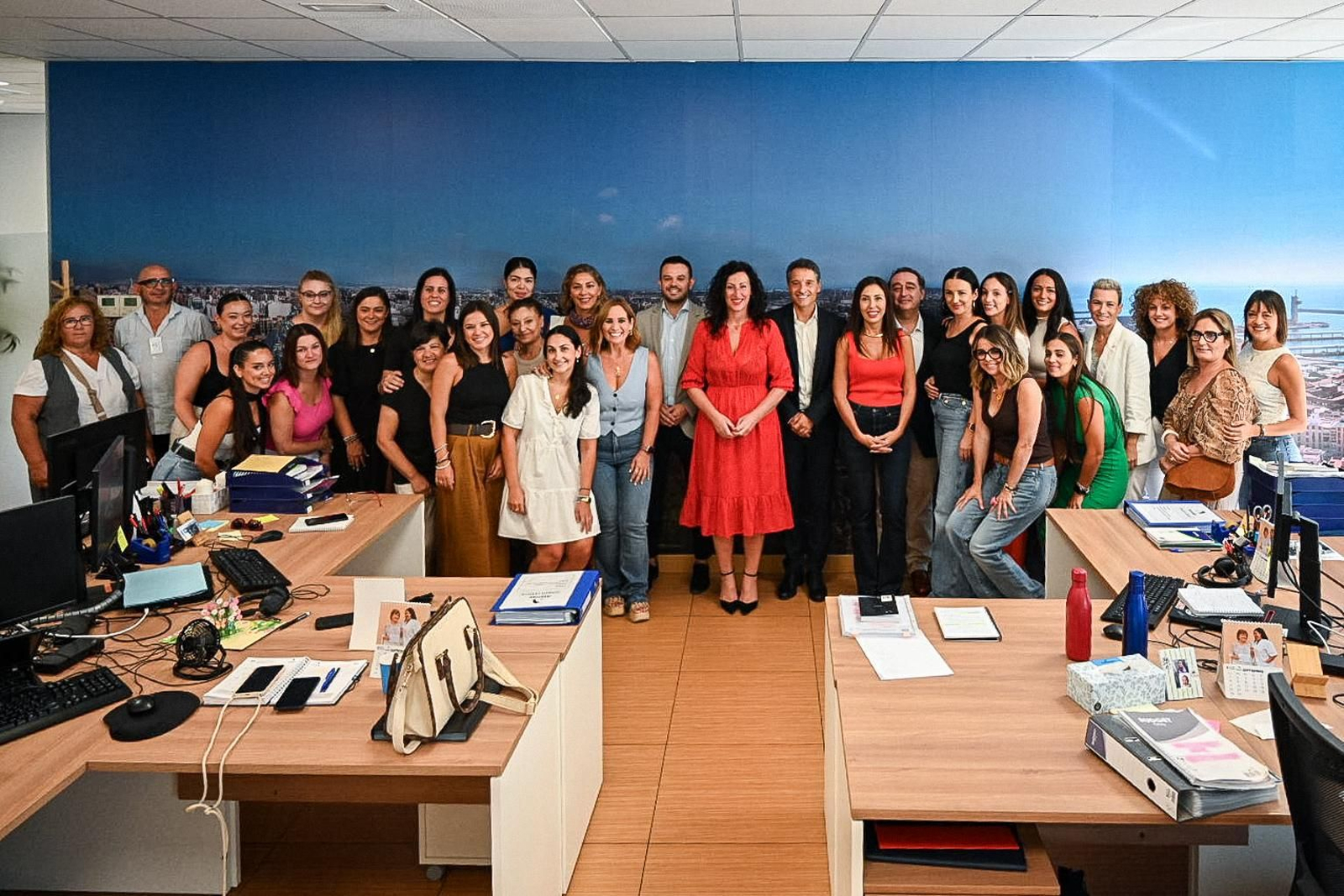 Vázquez y Bleda han visitado a los trabajadores de la Ayuda a Domicilio