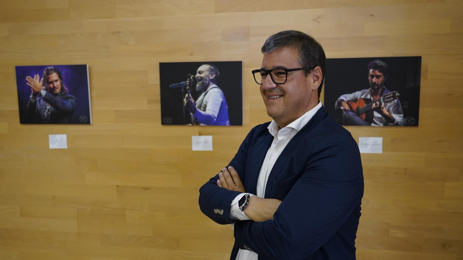 Fotos de la masterclass de baile flamenco impartido por La Lupi y de la exposición "10 años cantando a Paco" de José Mera