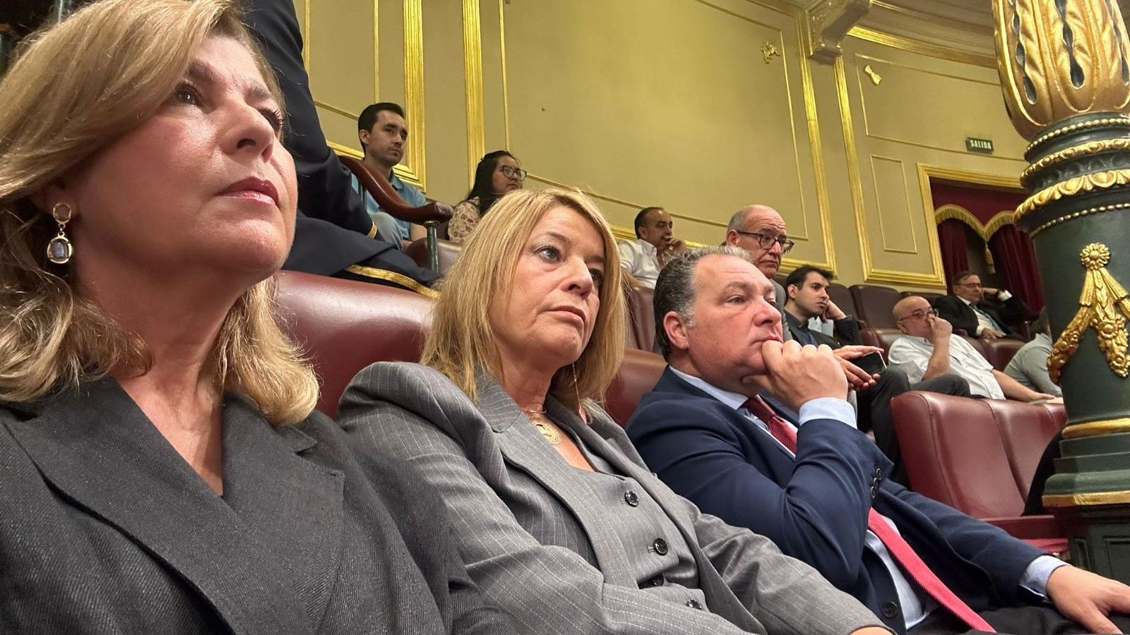 De izquierda a derecha: Berta Centeno, Pilar Miranda y David Toscano.