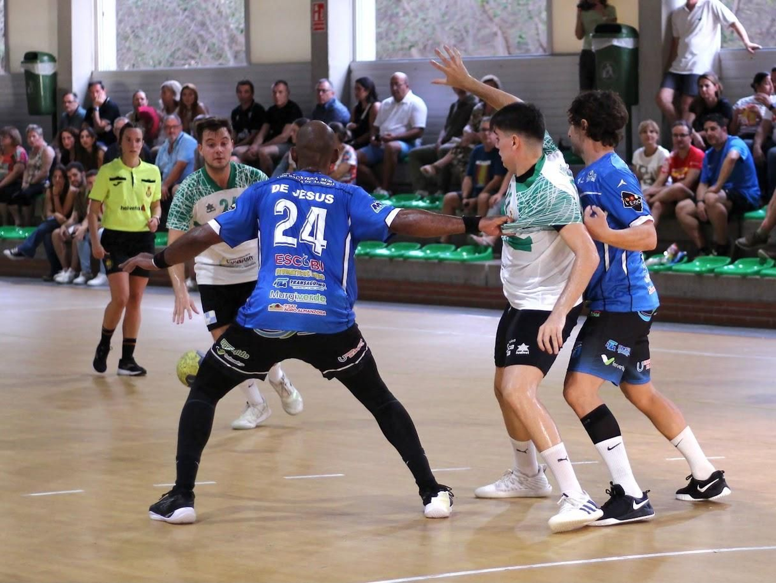 Los azulinos, en un encuentro frente al CBM Elche.