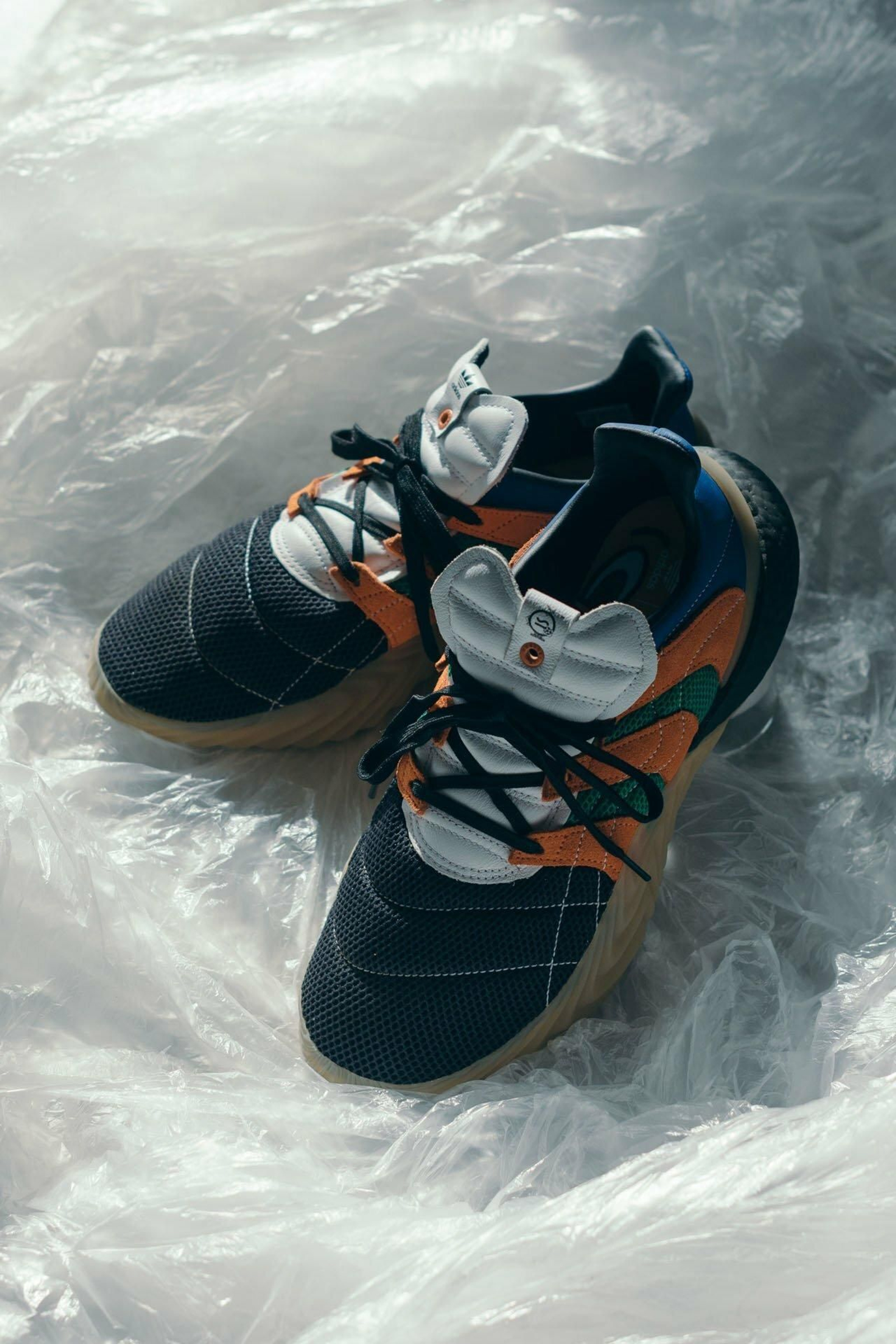 Zapatillas de SIVASDELCALZO en colaboración con Adidas.