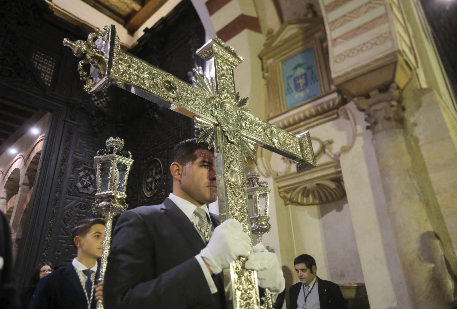 La procesión de la Virgen de la Paz tras su coronación pontificia en Córdoba, en imágenes
