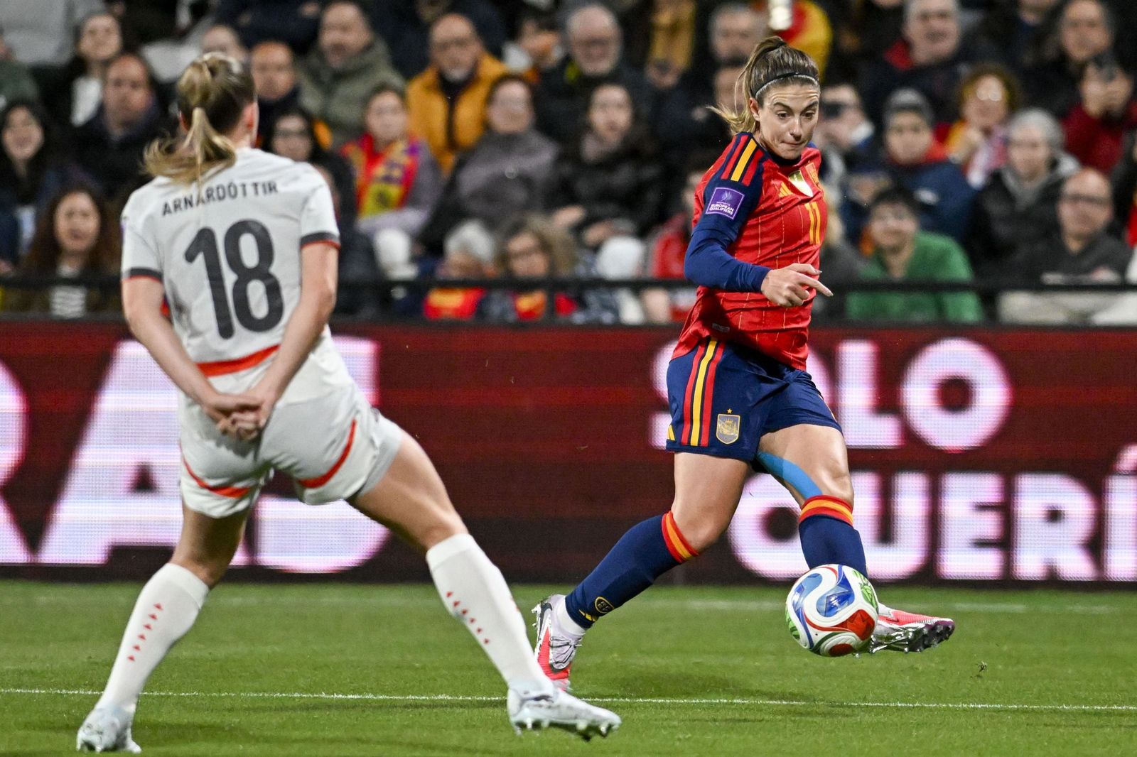 Las fotos del España-Islandia de fútbol femenino